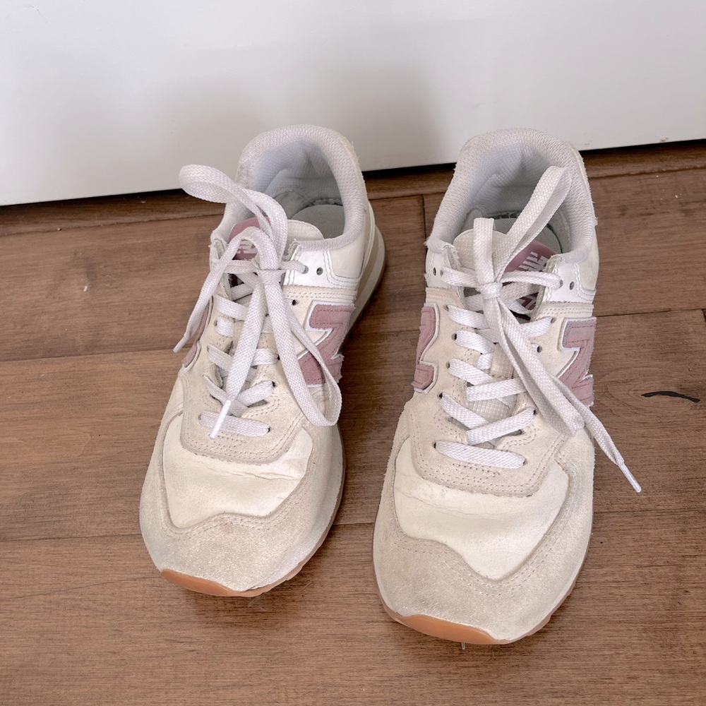 Women’s New Balance 574 8.5